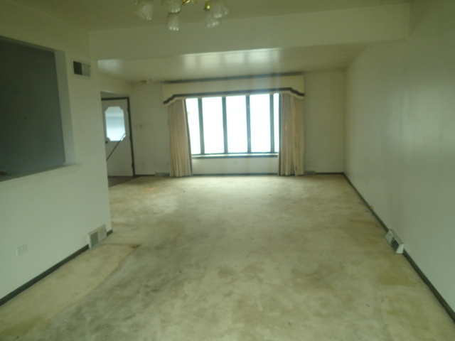 10363 S 84th Avenue Property Photo 3
