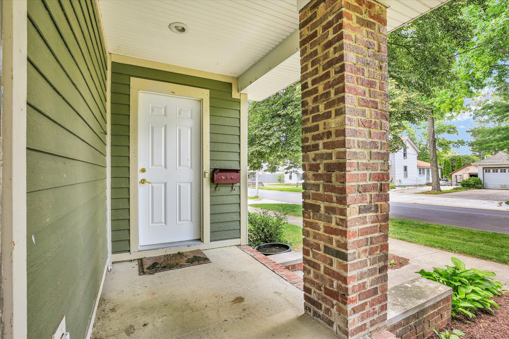 464 S Independence Street Property Photo 5