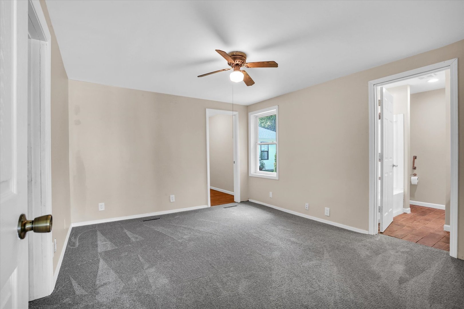 464 S Independence Street Property Photo 14