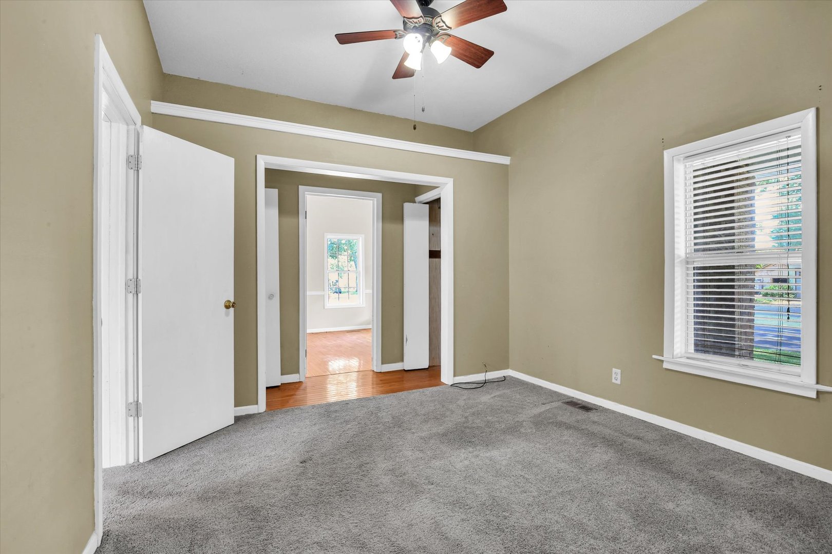 464 S Independence Street Property Photo 20