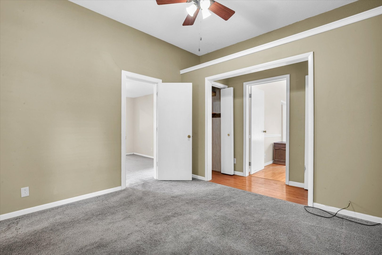464 S Independence Street Property Photo 21
