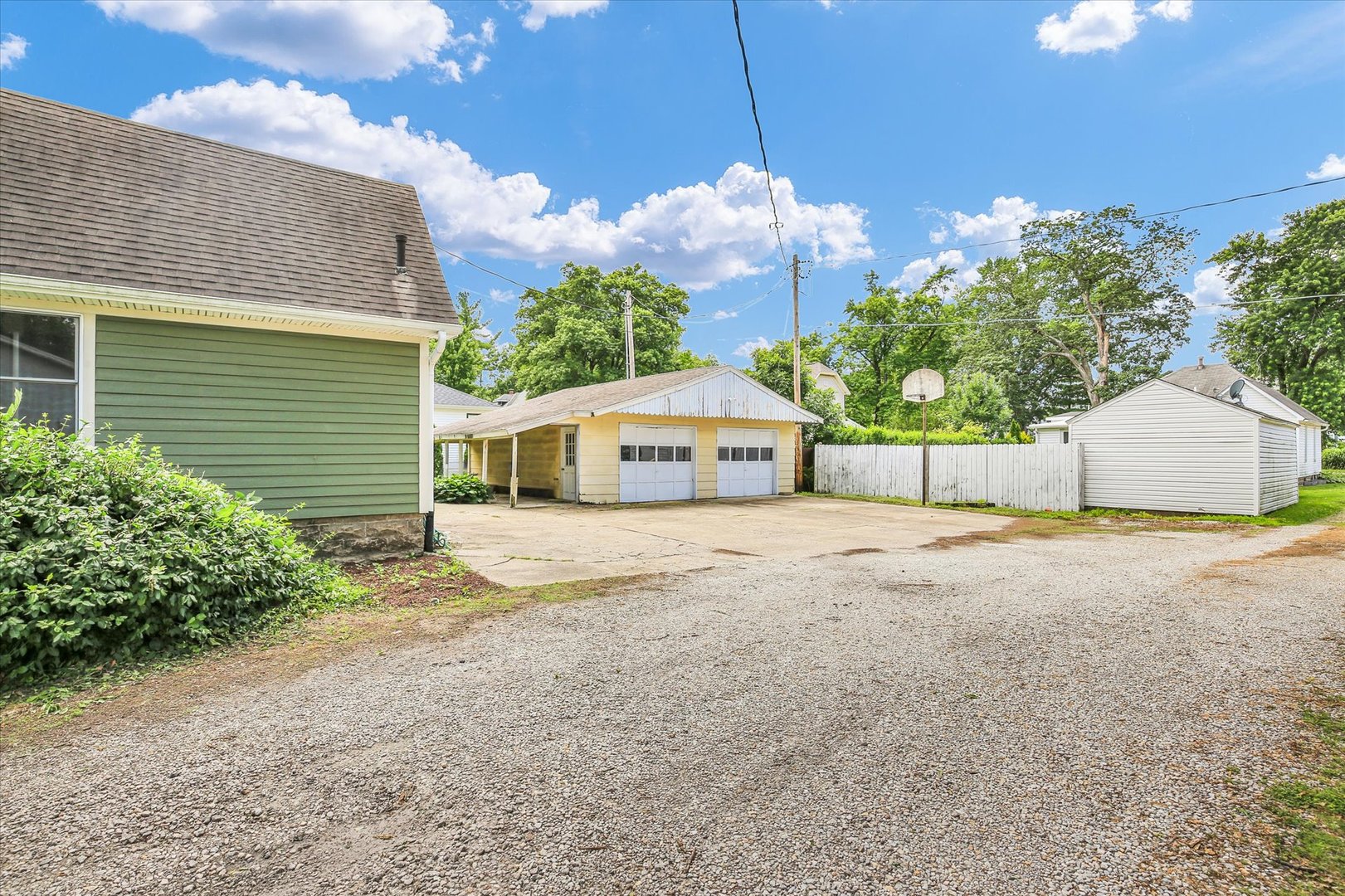 464 S Independence Street Property Photo 27
