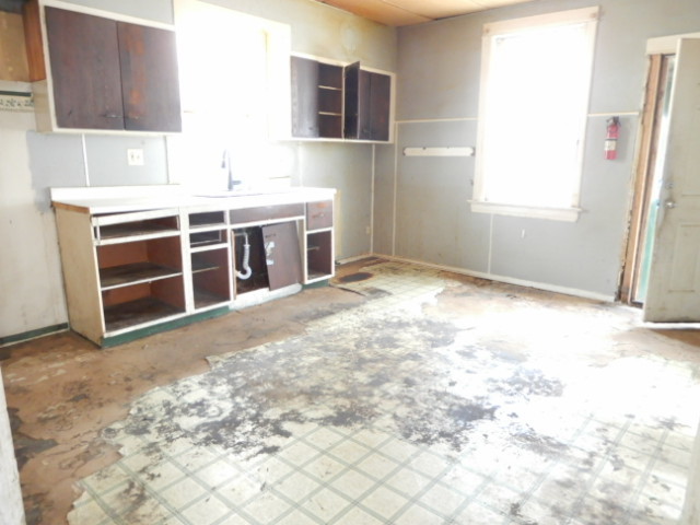 195 W 15th Street Property Photo 9