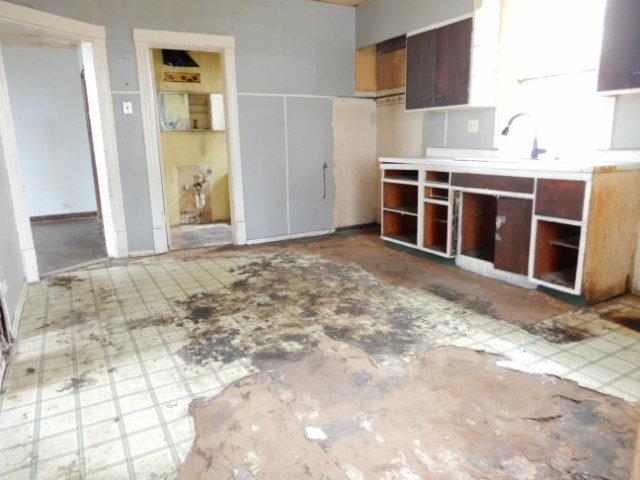 195 W 15th Street Property Photo 10