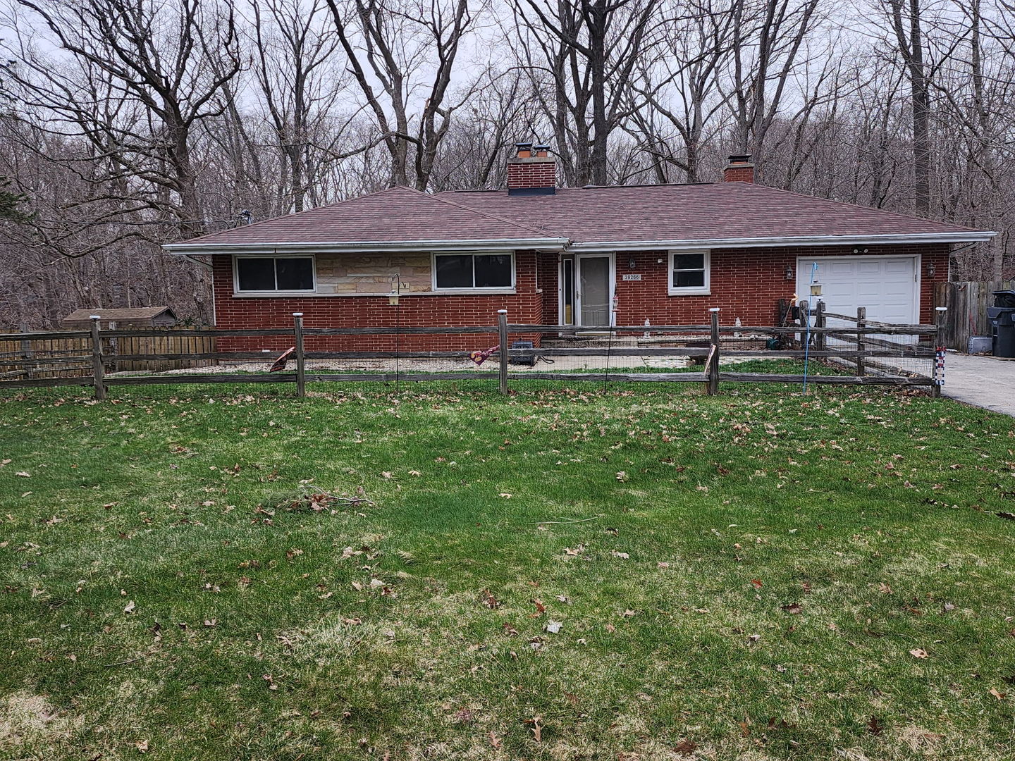 39266 N North Avenue Property Photo 1