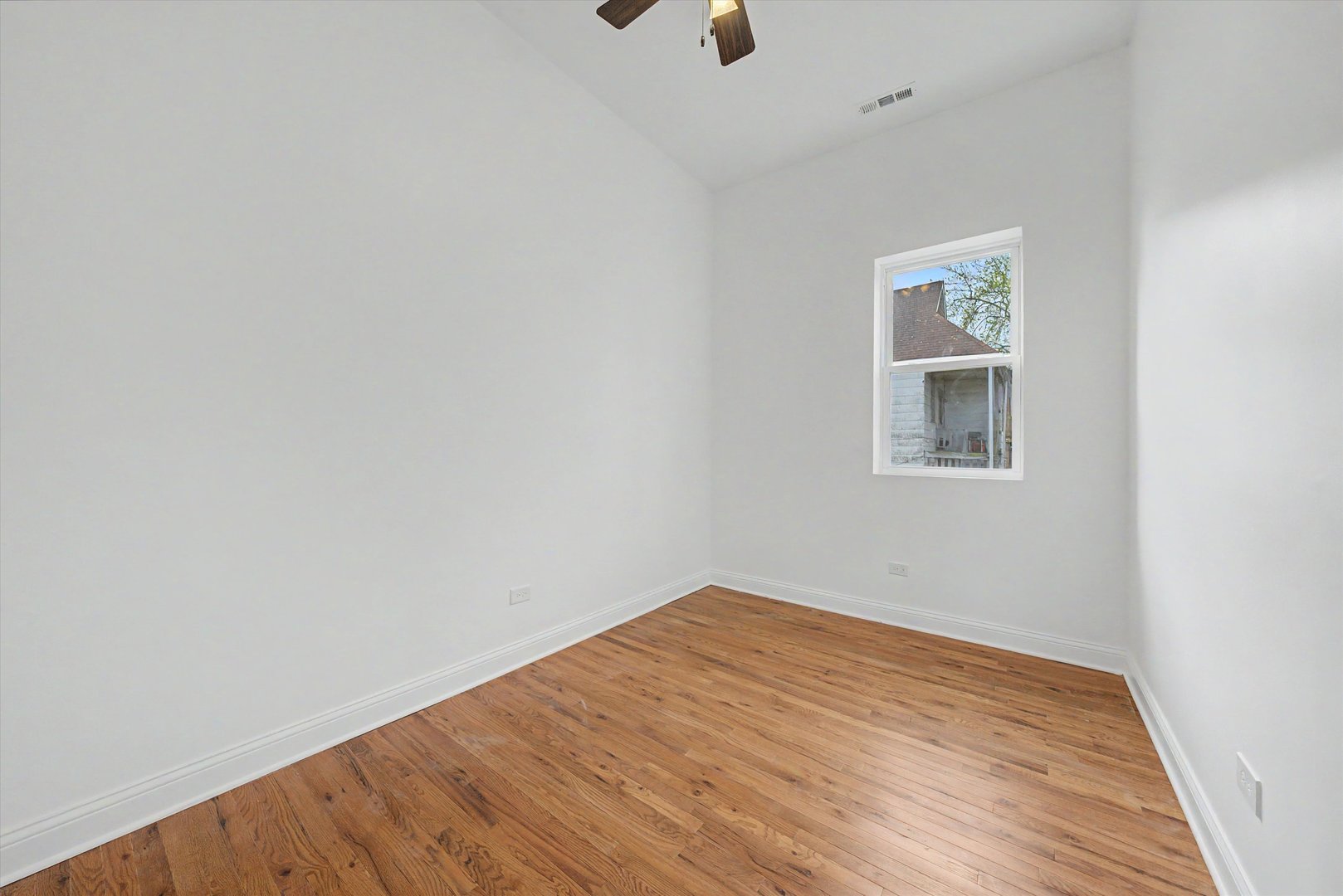 7600 S Marquette Avenue 1 Property Photo 6
