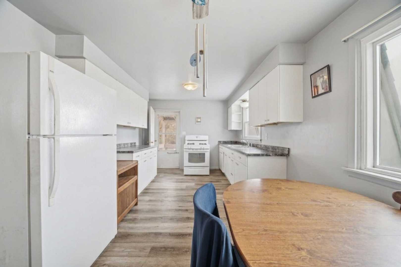 12815 Clinton Street Property Photo 10