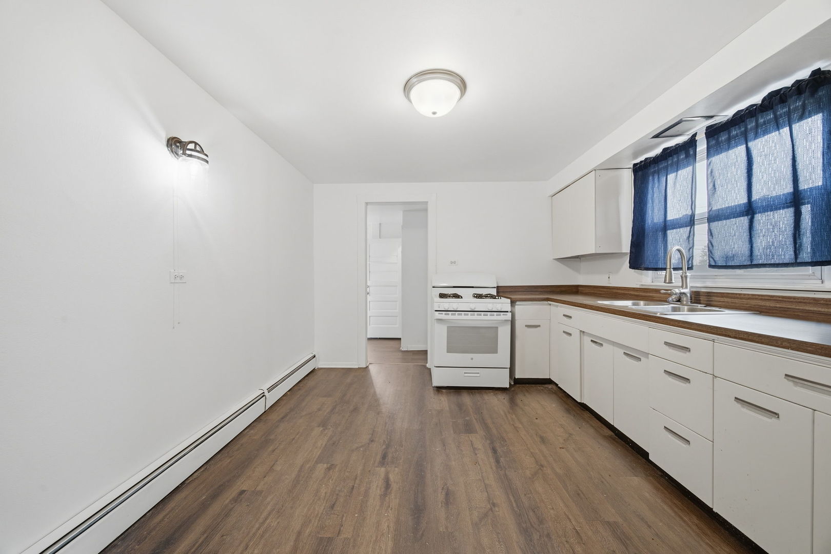 12815 Clinton Street Property Photo 22