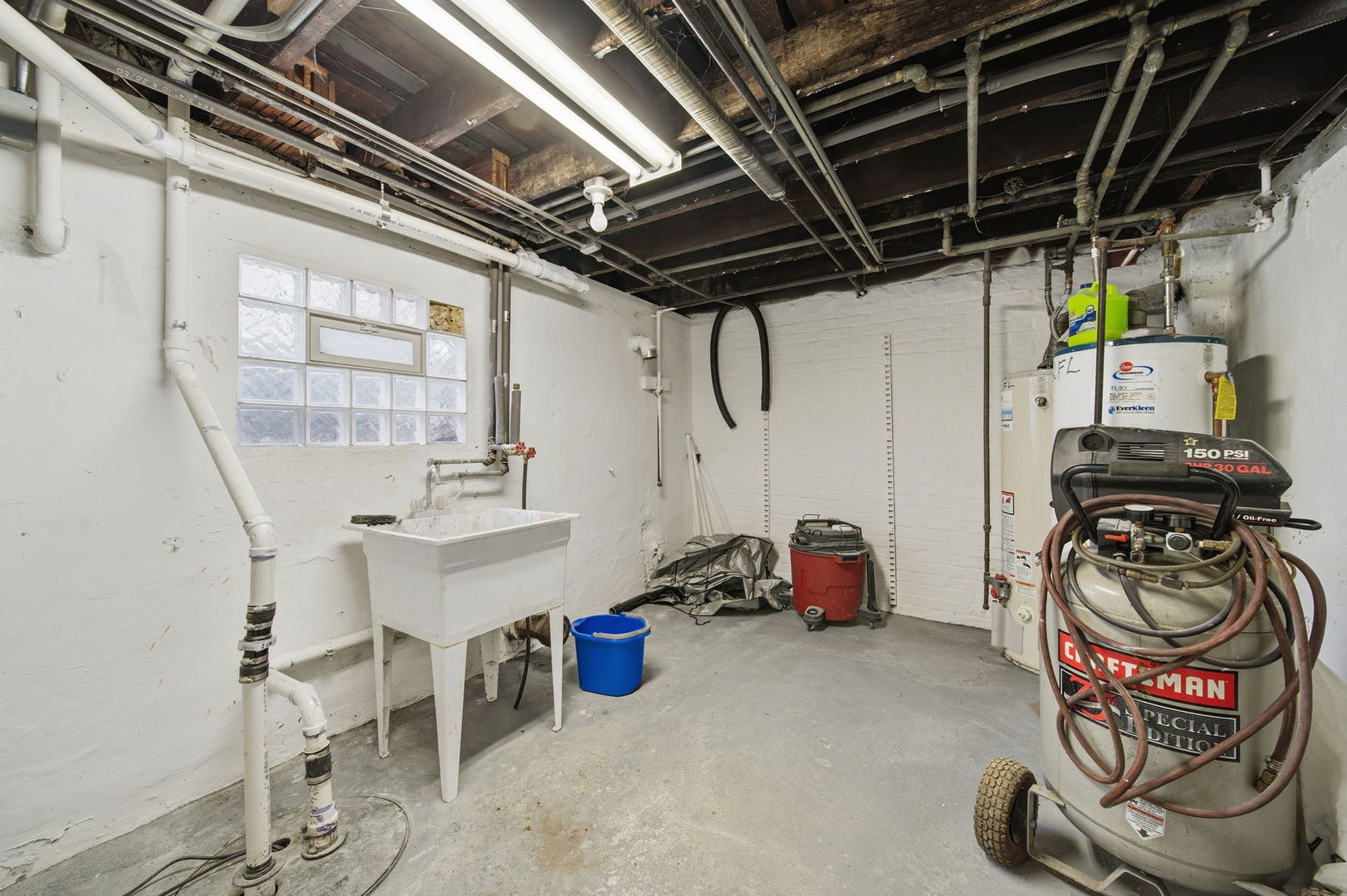 12815 Clinton Street Property Photo 31
