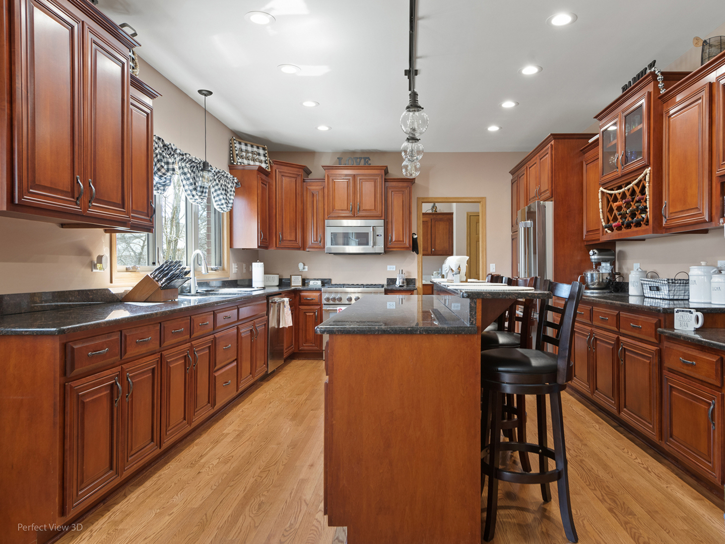 21163 S Wooded Cove Drive Property Photo 9