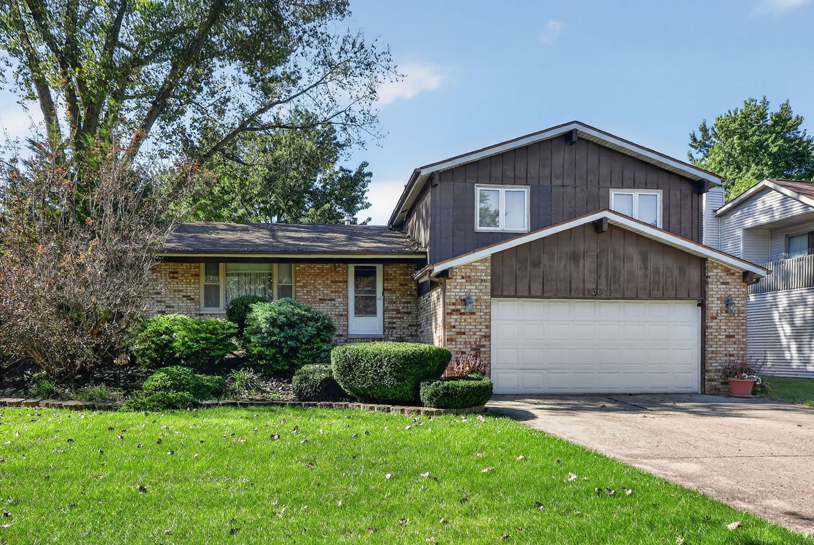 13712 S Mallard Court Property Photo 1