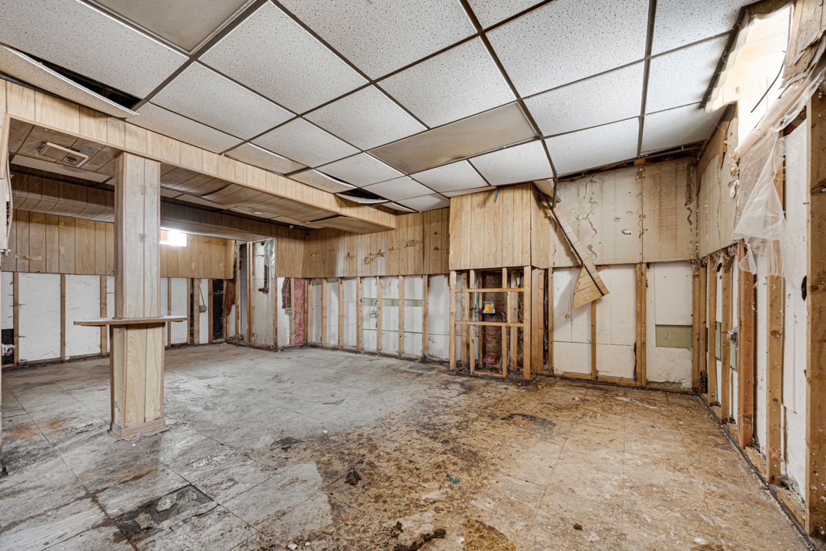 319 49th Avenue Property Photo 17