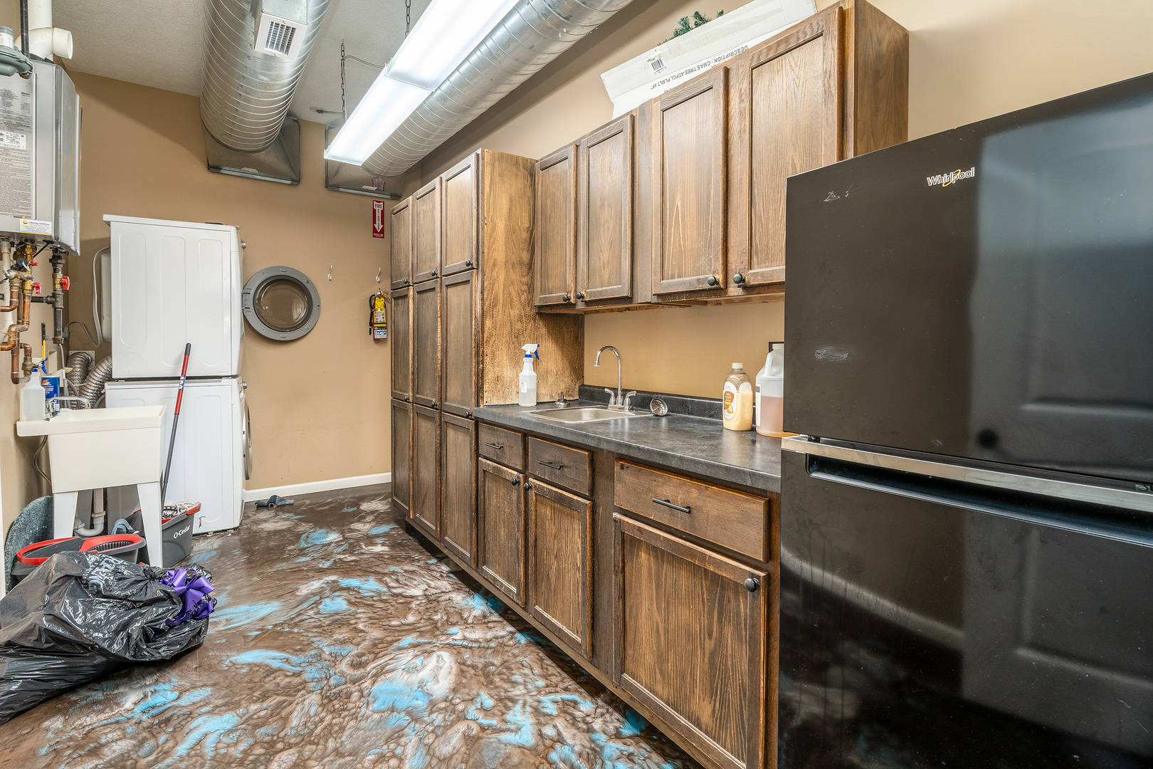 109 W Poplar Street Property Photo 32