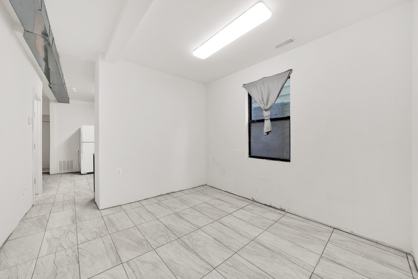 2518 S Claremont Avenue Property Photo 12