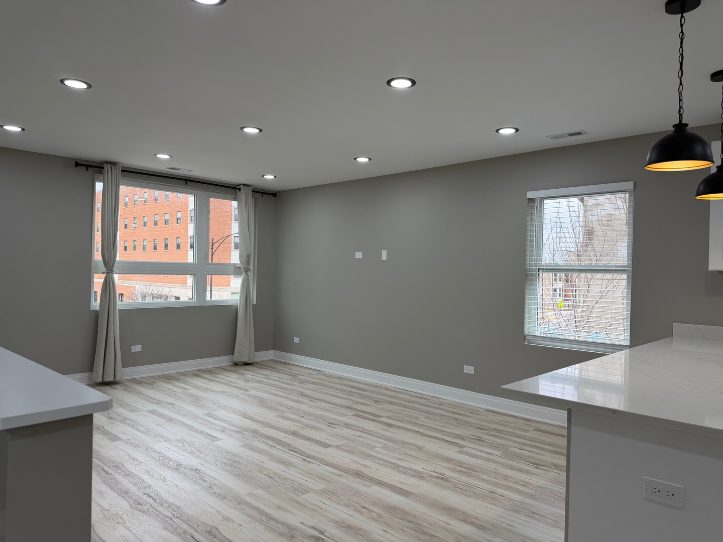 732 N Pine Avenue Property Photo 4