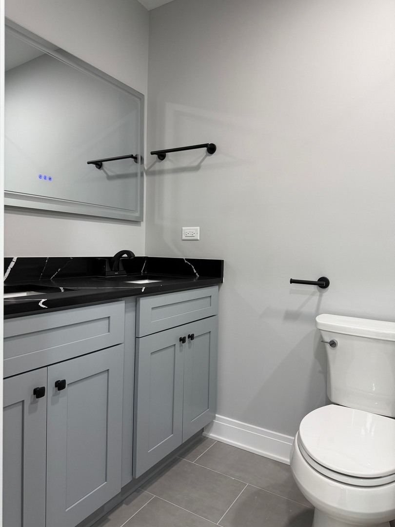 732 N Pine Avenue Property Photo 8
