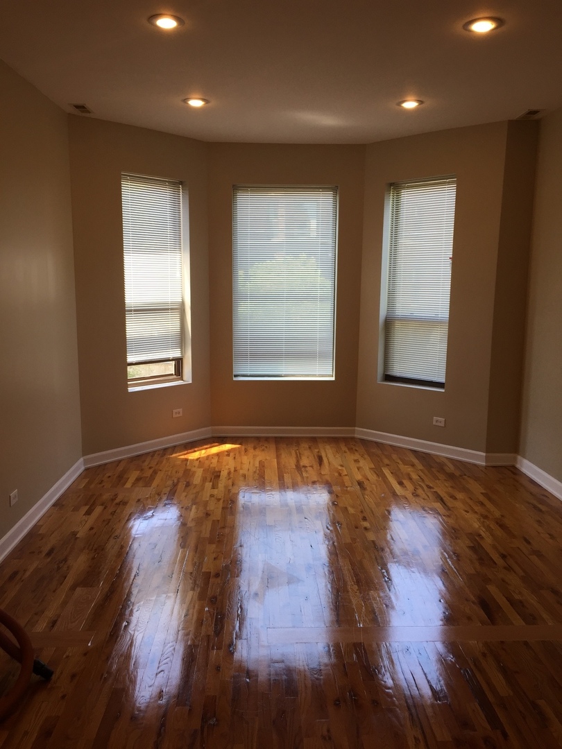 4041 S Calumet Avenue Property Photo 27