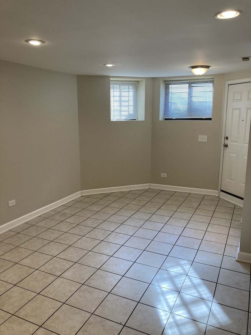 4041 S Calumet Avenue Property Photo 31