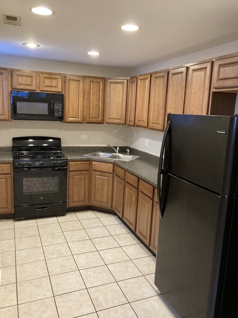 4041 S Calumet Avenue Property Photo 34