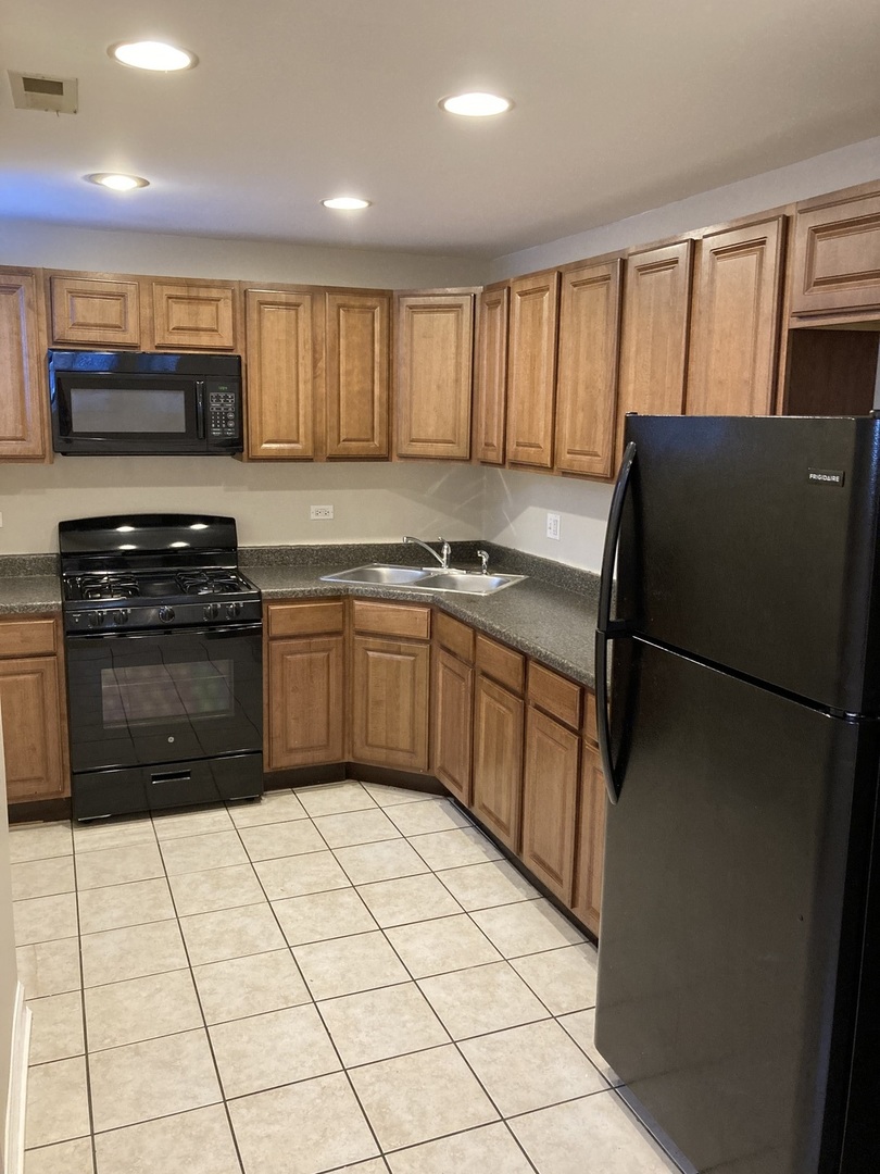 4041 S Calumet Avenue Property Photo 35