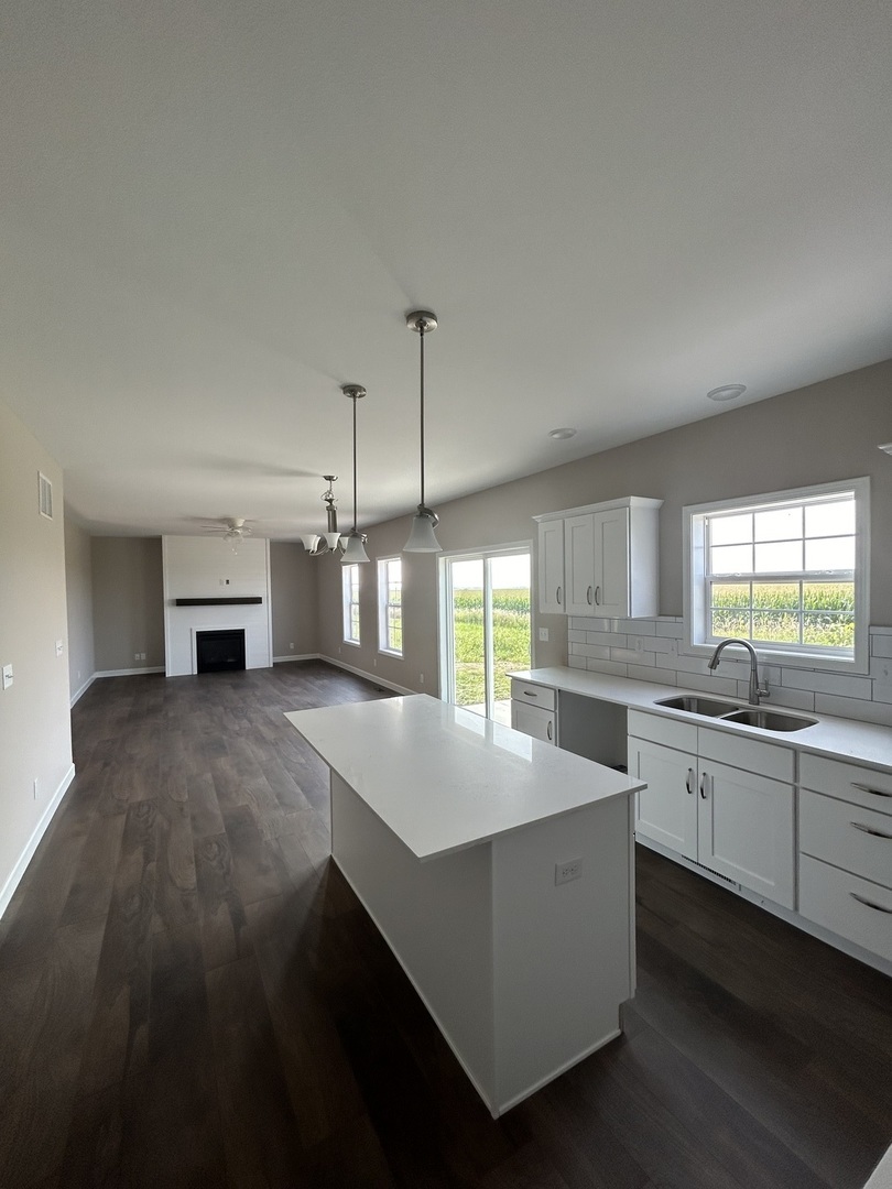1504 Warwick Drive Property Photo 3
