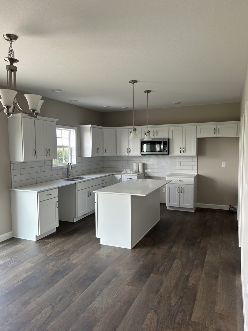 1504 Warwick Drive Property Photo 4