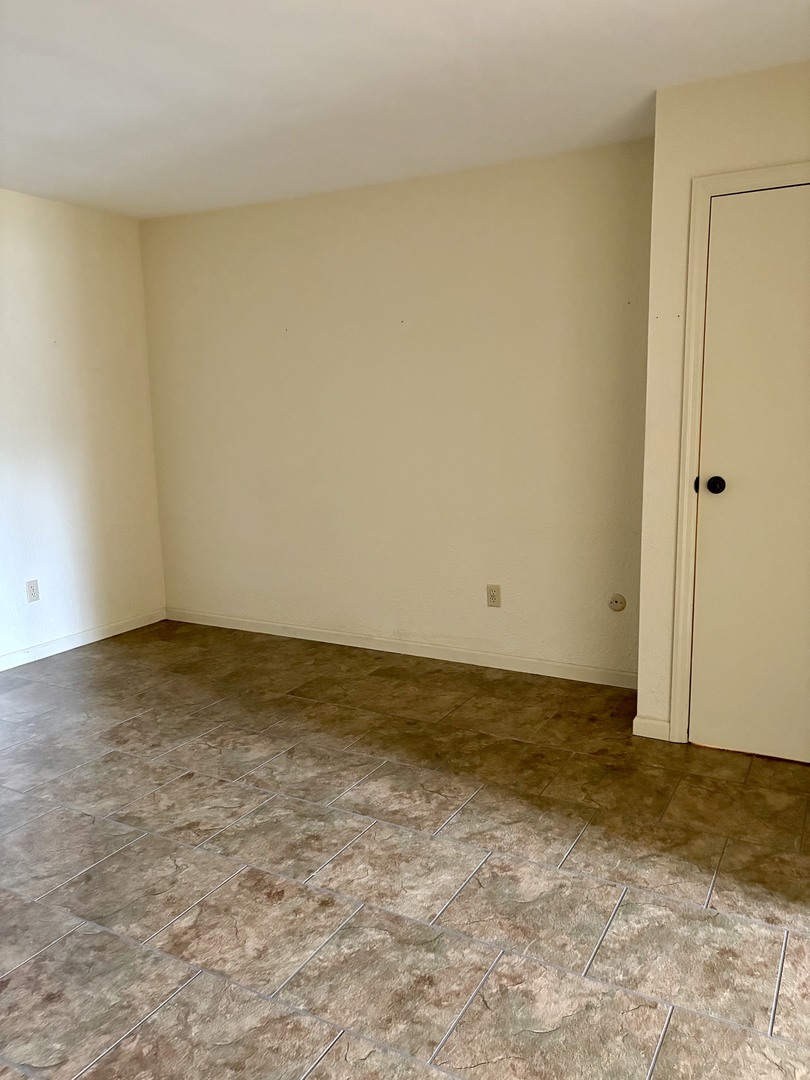 605 Oakdale Drive Property Photo 12