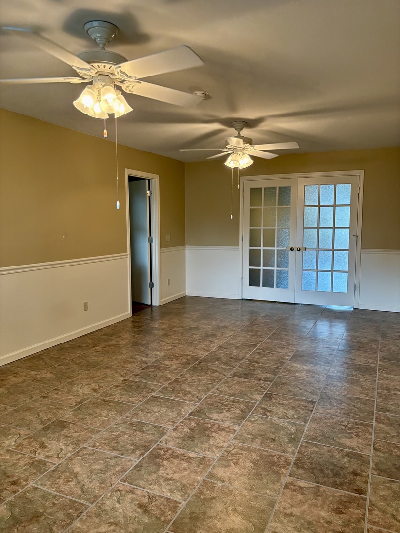 605 Oakdale Drive Property Photo 15