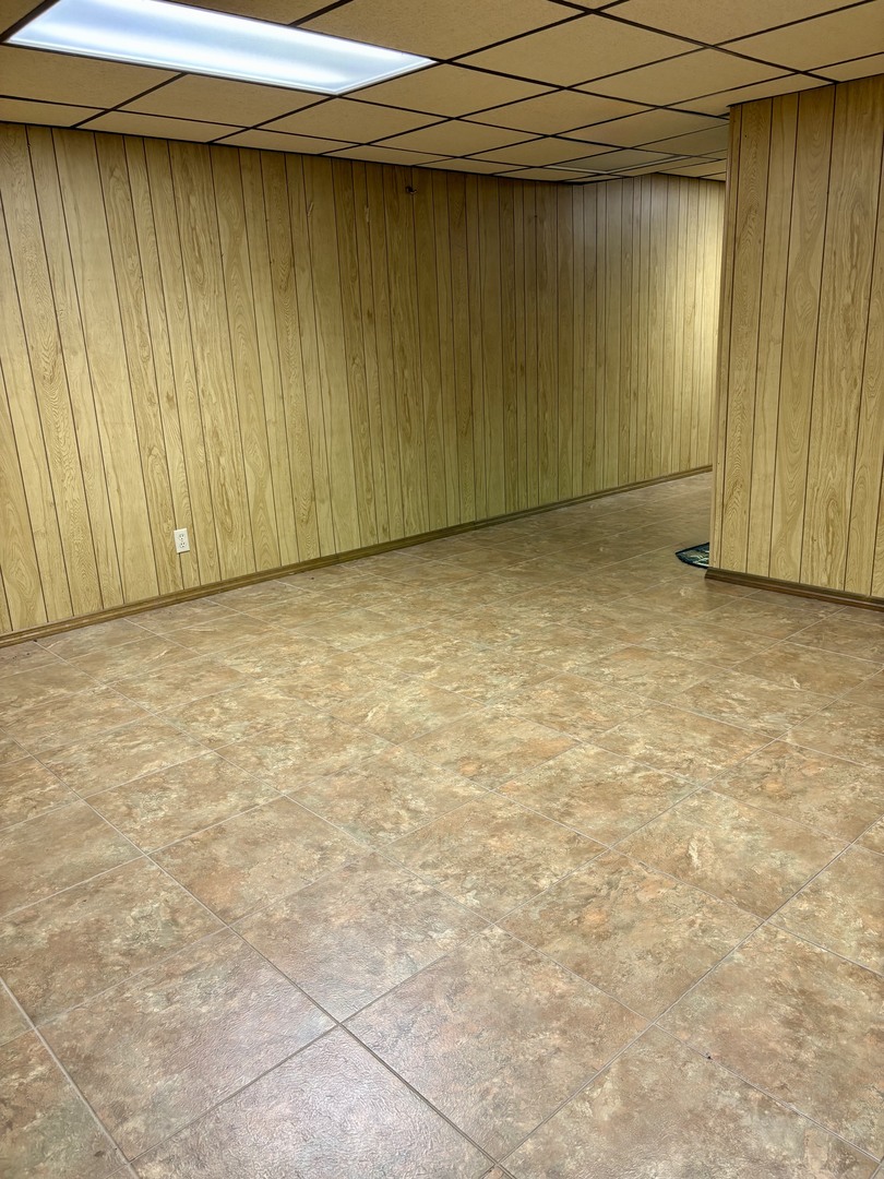 605 Oakdale Drive Property Photo 32