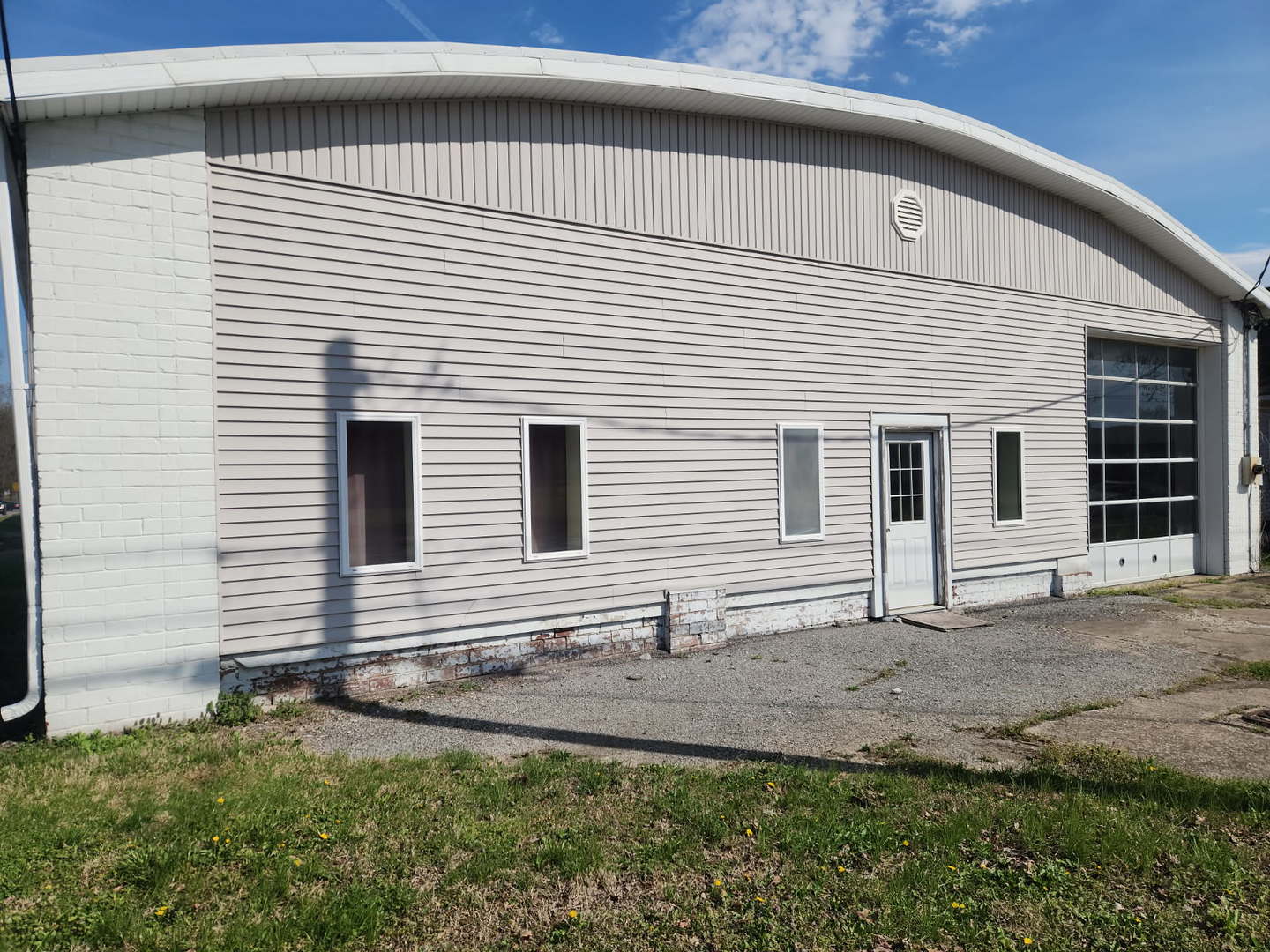 1209 Grand Avenue Property Photo 2