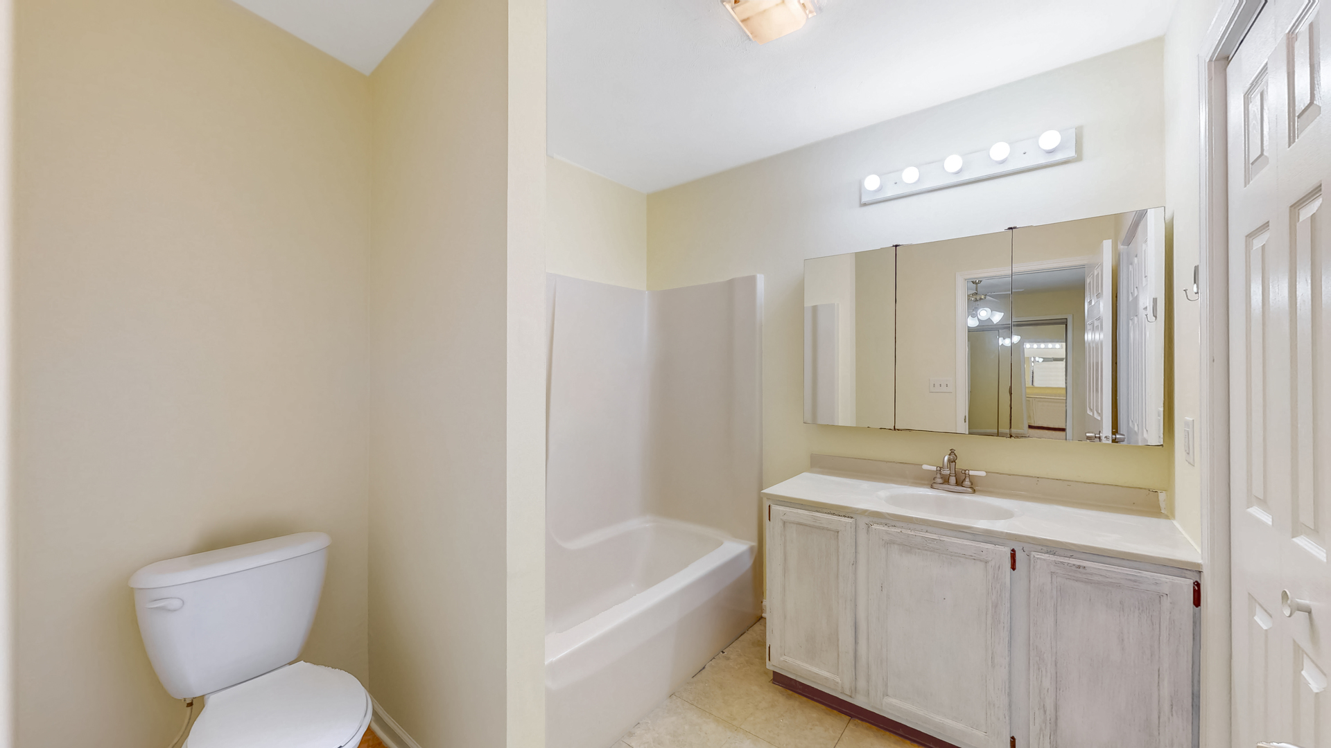1545 W Stonehenge Drive Property Photo 11