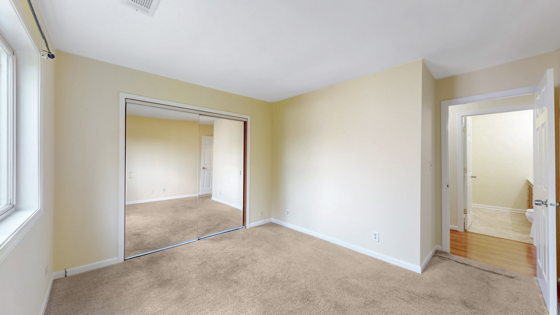 1545 W Stonehenge Drive Property Photo 13
