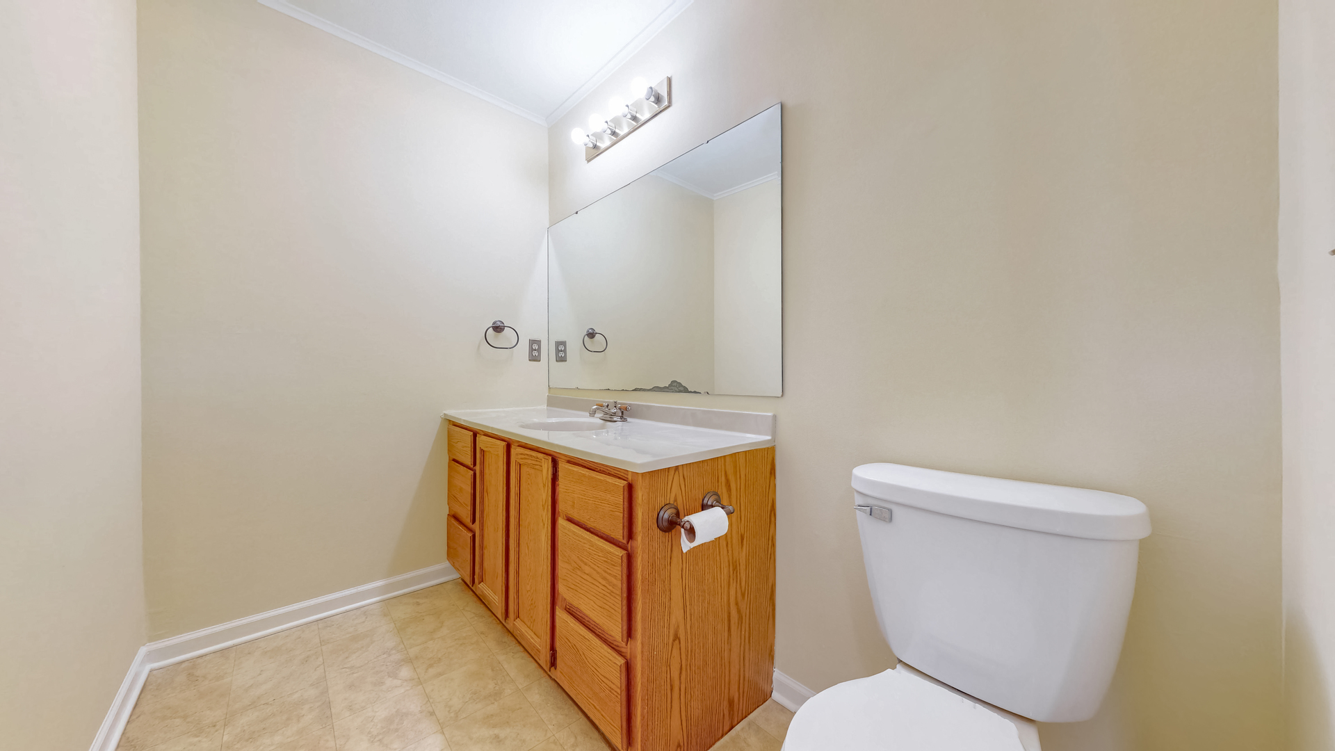 1545 W Stonehenge Drive Property Photo 14