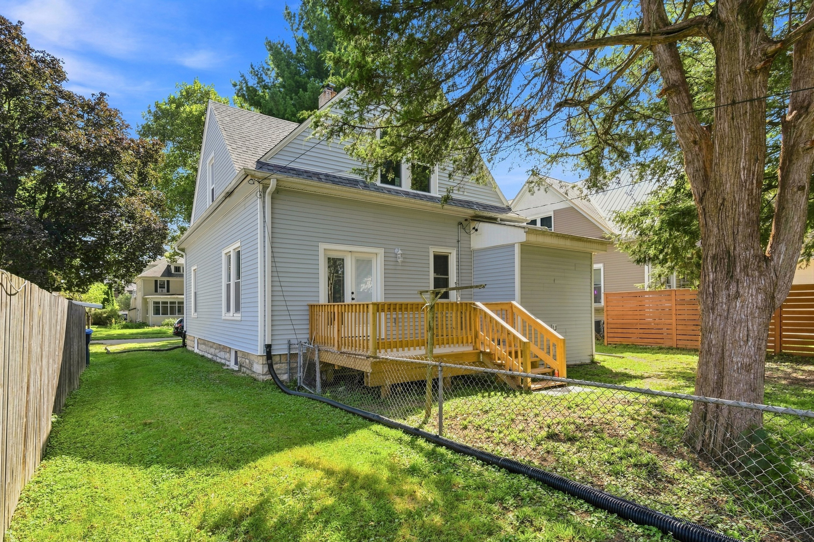 1145 Marquette Street Property Photo 4