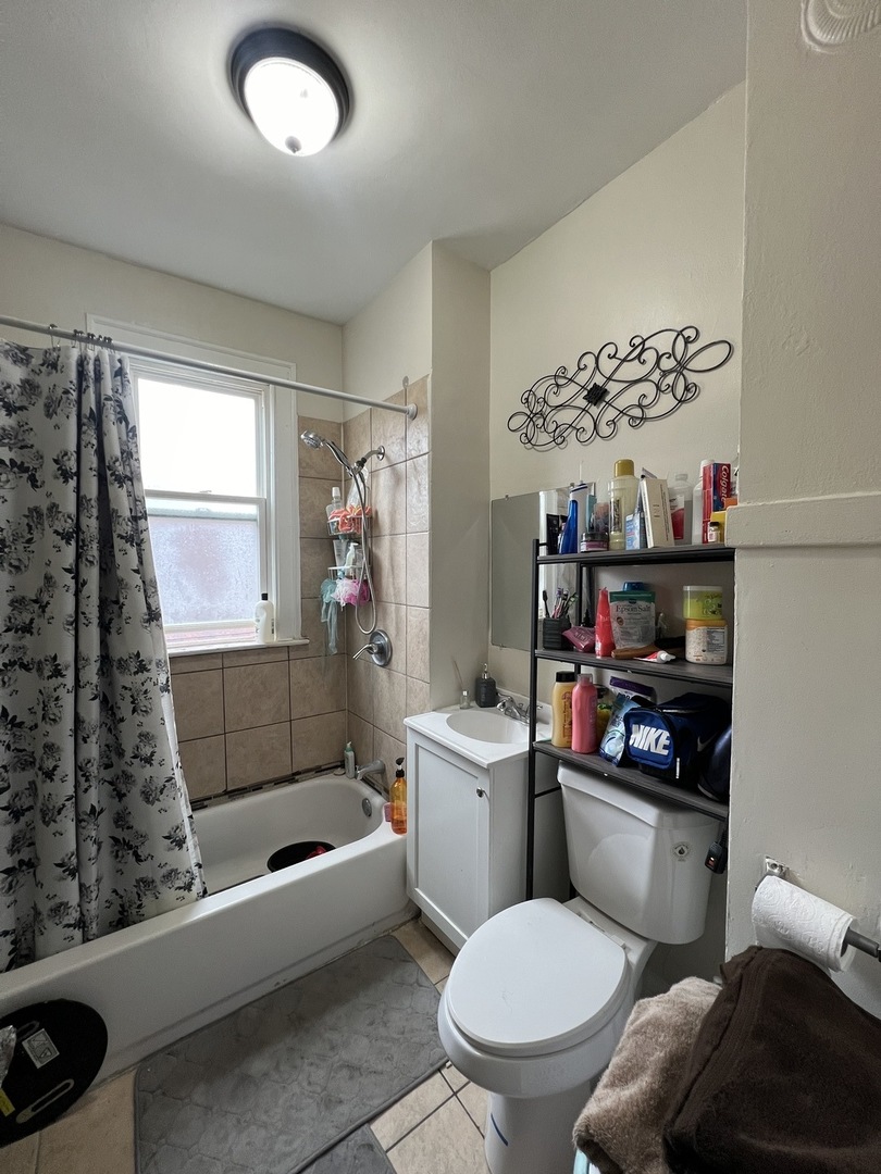 8242 S Houston Avenue Property Photo 14