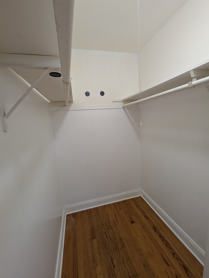 9216 Seymour Avenue 1e Property Photo 8