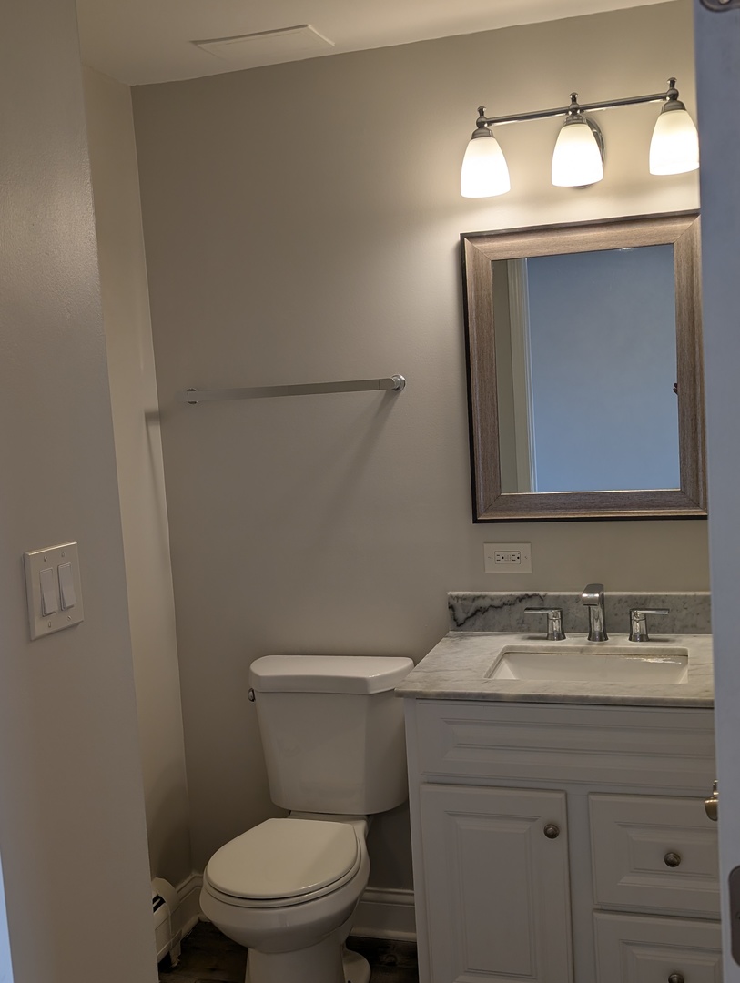9216 Seymour Avenue 1e Property Photo 10