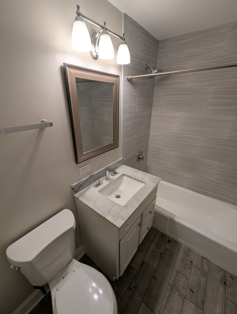9216 Seymour Avenue 1e Property Photo 12