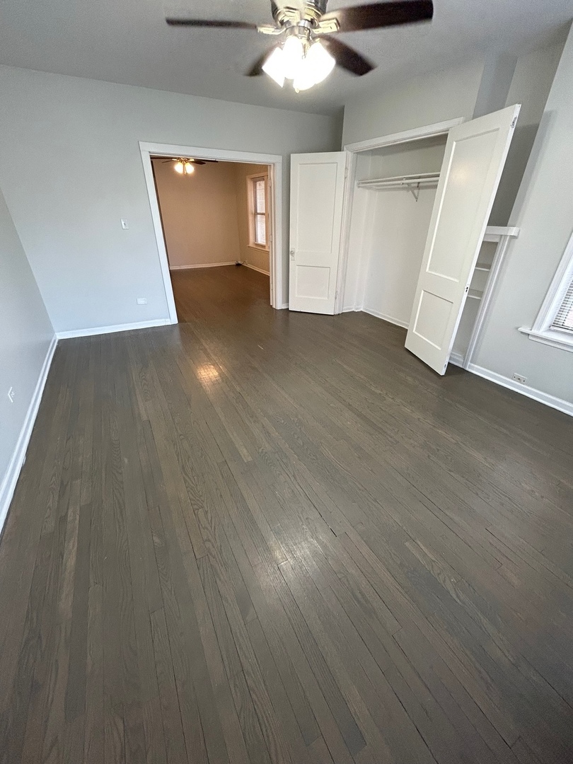 11327 S King Drive Property Photo 6
