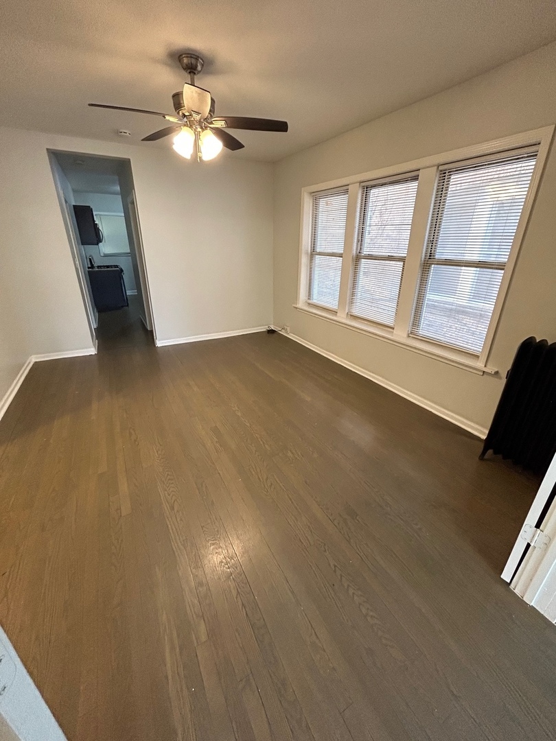 11327 S King Drive Property Photo 7