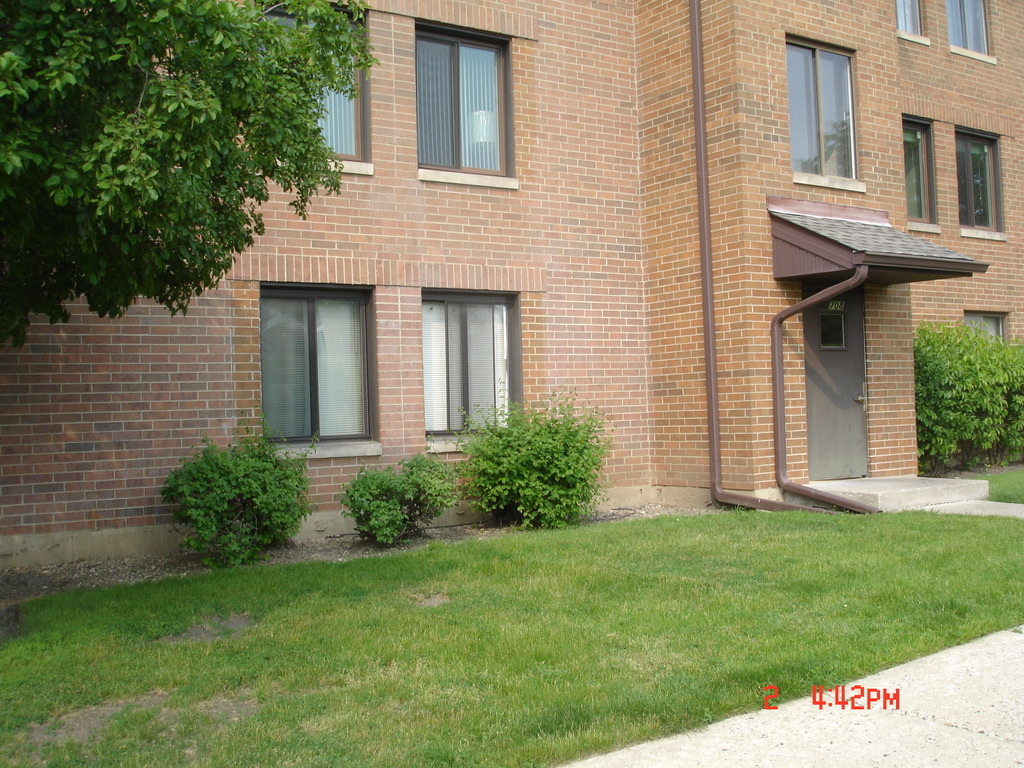 708 N Briar Hill Lane 2 Property Photo 1