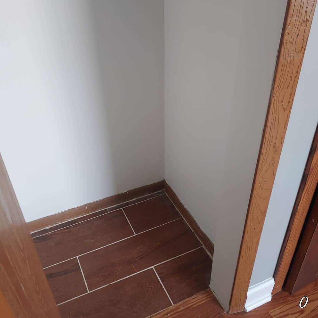 708 N Briar Hill Lane 2 Property Photo 16