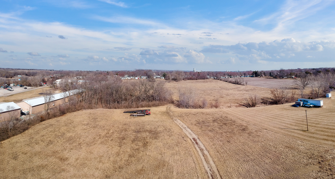 1723 Six Points Road Property Photo 10