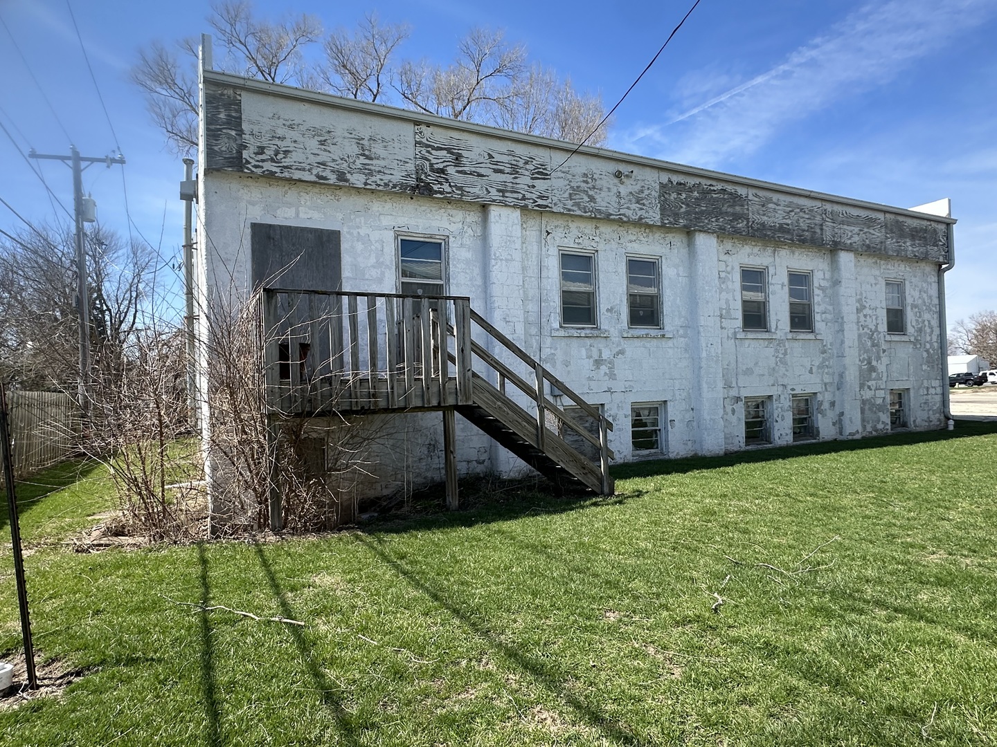 1409 W Rock Falls Road Property Photo 4