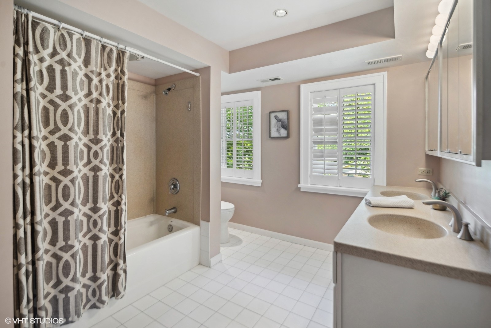 1492 W Irving Park Road Property Photo 20