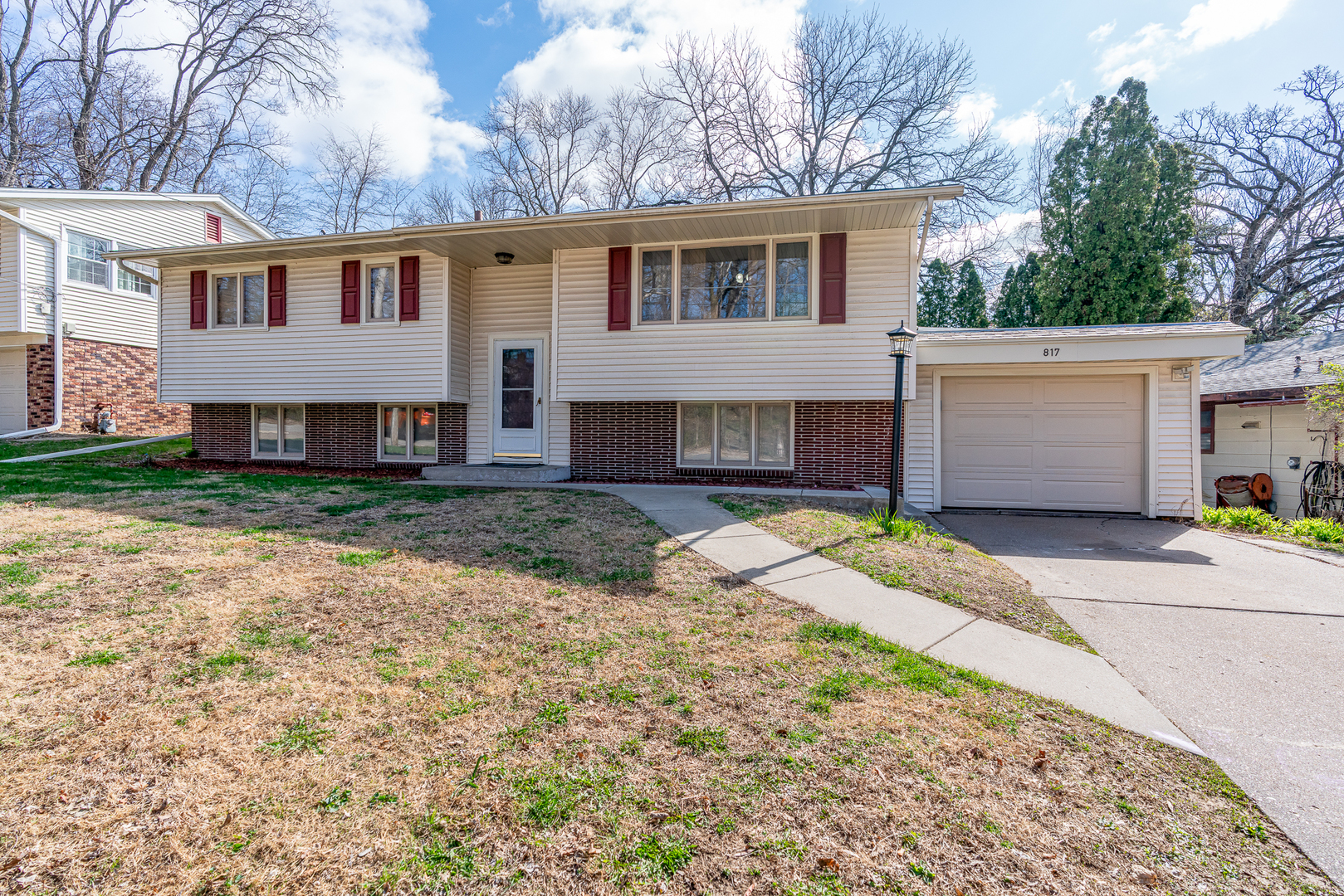 817 16th Street Property Photo 1