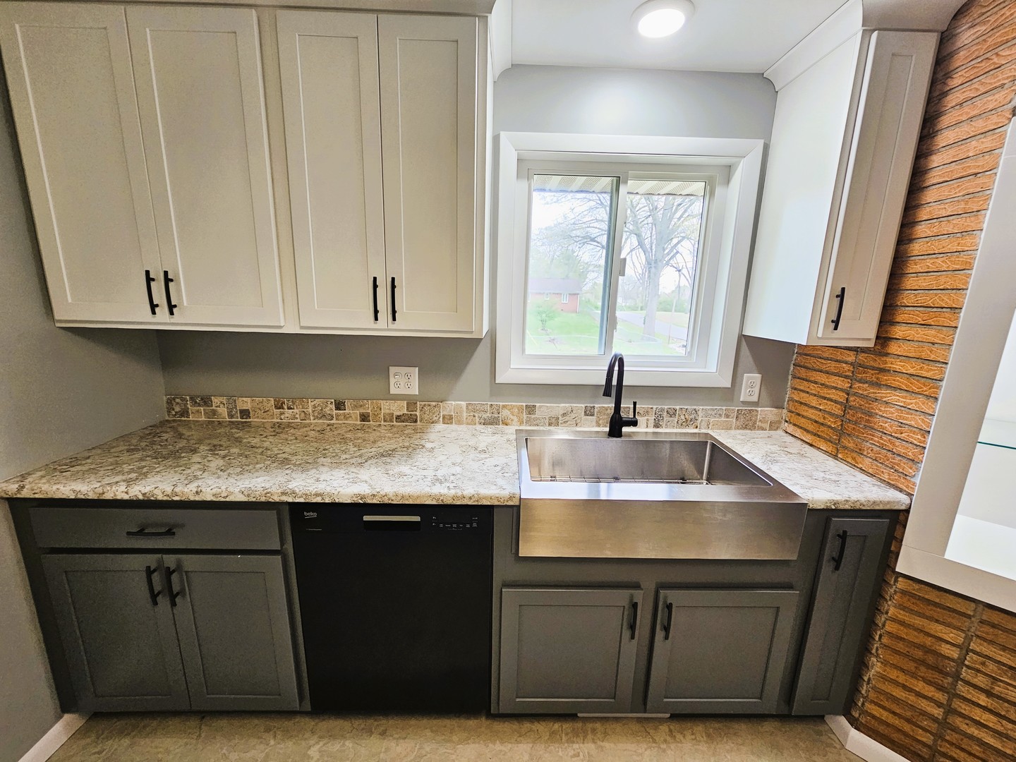 700 Magnolia Avenue Property Photo 11