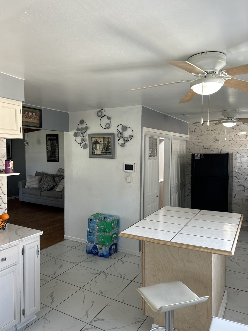 14622 Wabash Avenue Property Photo 6