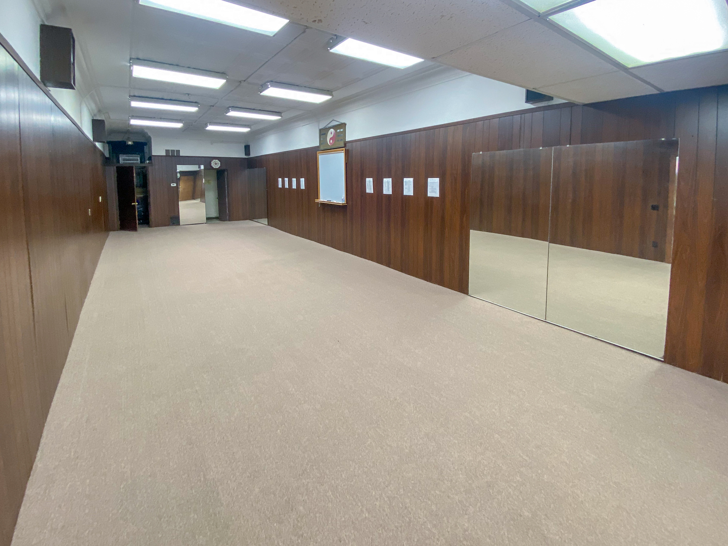 433 South Boulevard Property Photo 9