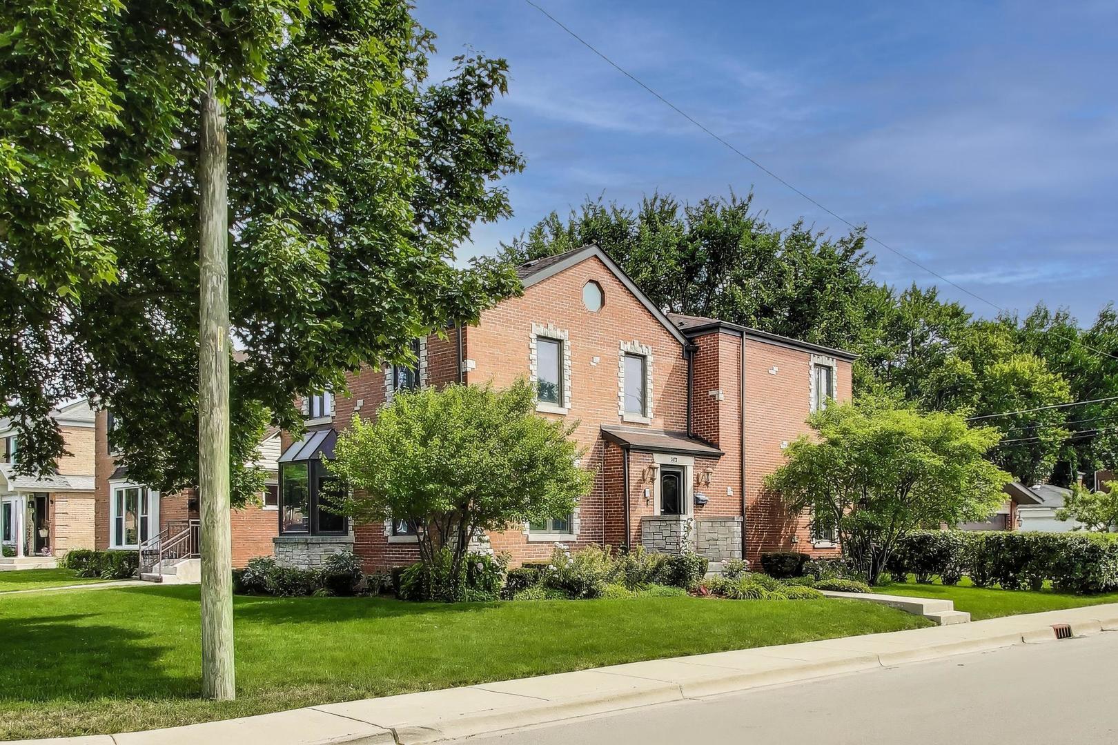 3472 W North Shore Avenue Property Photo 2